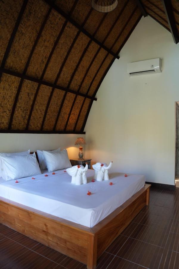 Copacabana Gili Air Hotel Exterior foto